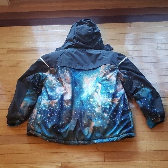 BOYS 18 Big Chill Freestyle with removable vest and zip off hood - Picture 2 of 4